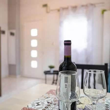 Filippou Luxury 아파트 플로지타