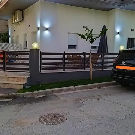 Filippou Luxury *