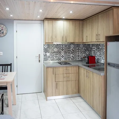 Daire Filippou Luxury Flogita