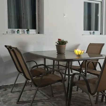 Apartment Filippou Luxury Flogita