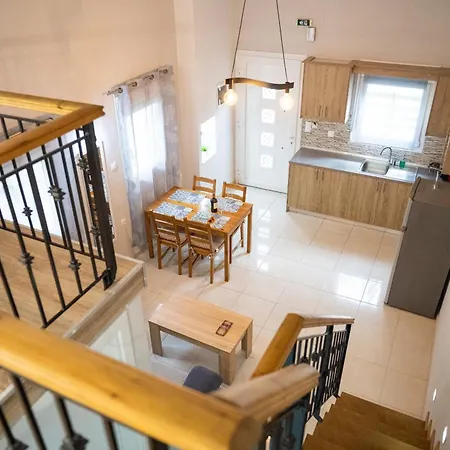 Filippou Luxury פלוגיטה