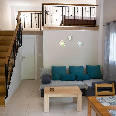 Filippou Luxury פלוגיטה