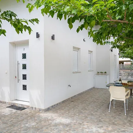 Filippou Luxury * פלוגיטה