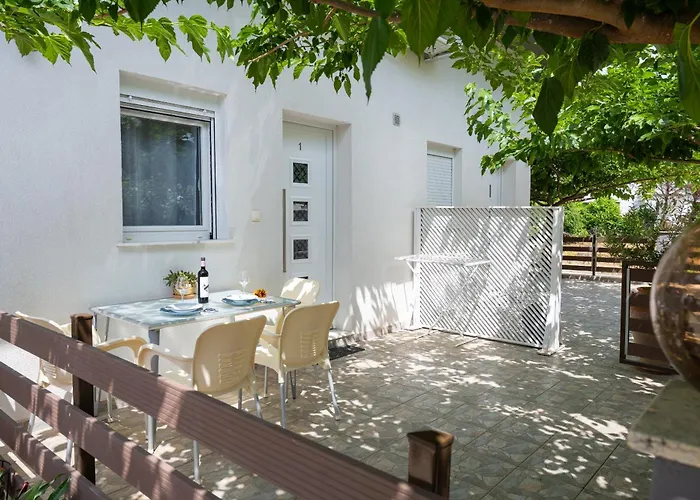 Filippou Luxury Apartament *